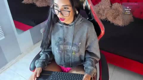 L U C I A online show from 09.21.25