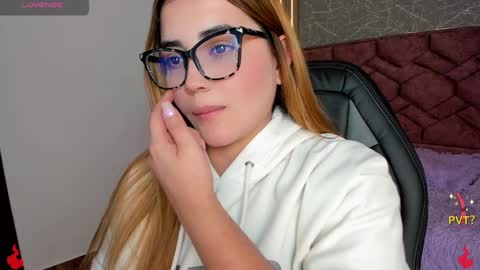 lucia star  online show from 01.21.25