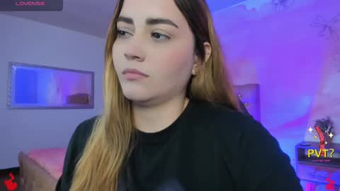 lucia star  online show from 02.14.25