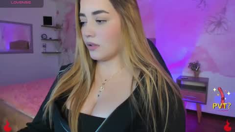 lucia star  online show from 02.16.25