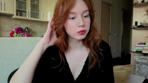 Snapshot of luciacoy chatting on 04.17.26 Lucia online show from 04.17.26