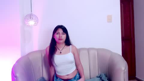 Snapshot of luciaferrero chatting on 12.31.24 LuciaFerrero online show from 12.31.24