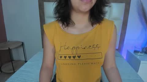 Snapshot of luciaferrero chatting on 10.12.25 LuciaFerrero online show from 10.12.25