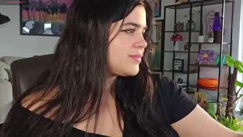 Snapshot of lucialatinagomez chatting on 07.16.26 LuciaLatinaGomez online show from 07.16.26