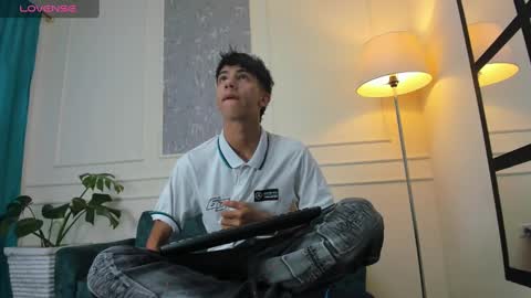 Pirulo online show from 12.29.24