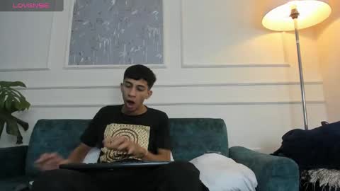 Pirulo online show from 02.14.25