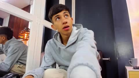 Pirulo online show from 02.15.25