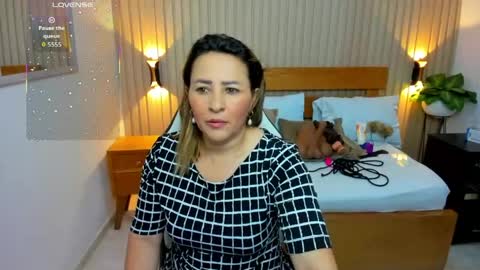 Snapshot of luciana_ballesteros chatting on 04.23.26 Luciana online show from 04.23.26