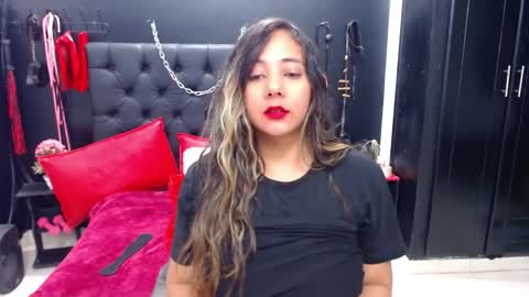 Snapshot of luciana_di chatting on 04.11.26 Luciana Di online show from 04.11.26