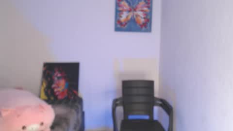 Snapshot of luciana_keating chatting on 10.15.25 luciana online show from 10.15.25