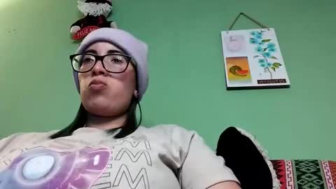 Dani 3 online show from 02.18.25