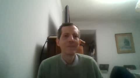 Snapshot of lucianoaxel chatting on 06.08.26 Luciano online show from 06.08.26