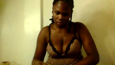 Snapshot of luciaresa chatting on 07.12.26 luciaresa online show from 07.12.26