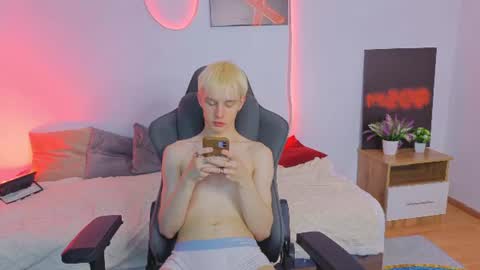 Angelok online show from 06.24.26