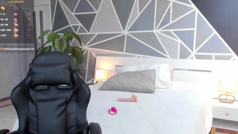 Snapshot of lucifer_dauhgter chatting on 01.31.25 Lucy online show from 01.31.25