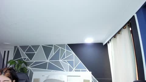 Snapshot of lucifer_dauhgter chatting on 02.04.25 Lucy online show from 02.04.25