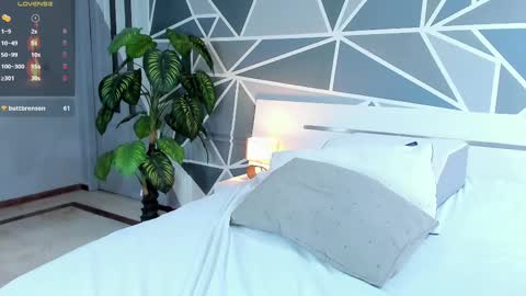 Snapshot of lucifer_dauhgter chatting on 02.21.25 Lucy online show from 02.21.25