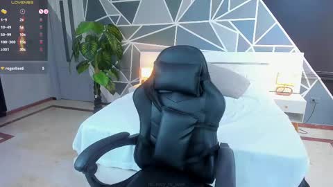 Snapshot of lucifer_dauhgter chatting on 02.28.25 Lucy online show from 02.28.25