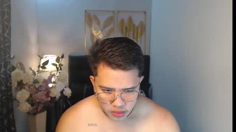 Luciferhotcum online show from 02.04.25