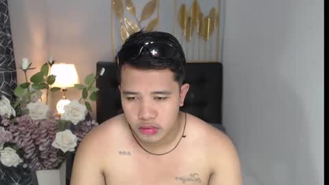 Luciferhotcum online show from 02.12.25