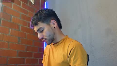 Snapshot of lucky_blessed chatting on 12.18.25 lucky_blessed online show from 12.18.25