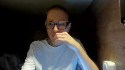 lucky_licky20 online show from 01.29.25