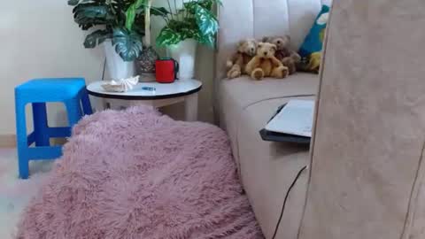 Crisiah online show from 12.31.24