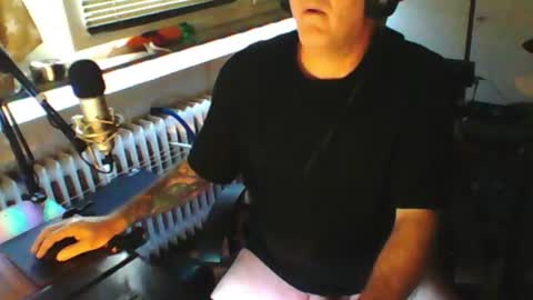Snapshot of luckyfreak1 chatting on 07.11.26 call me Stefan online show from 07.11.26