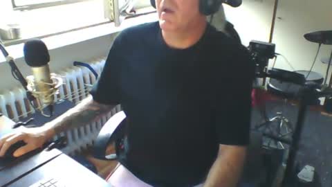 Snapshot of luckyfreak1 chatting on 07.18.26 call me Stefan online show from 07.18.26