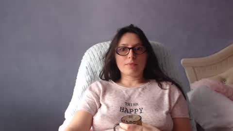 Snapshot of luckylinda23 chatting on 04.29.26 luckylinda23 online show from 04.29.26