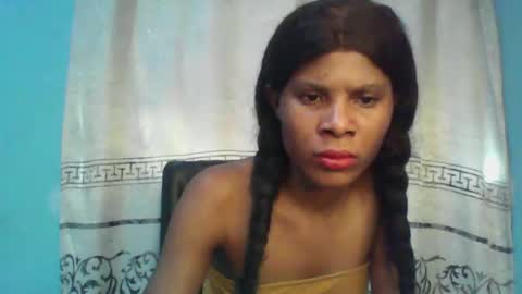 Snapshot of luckymadequeen chatting on 01.08.25 Gloria online show from 01.08.25