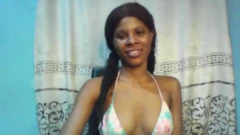 Snapshot of luckymadequeen chatting on 02.19.25 Gloria online show from 02.19.25