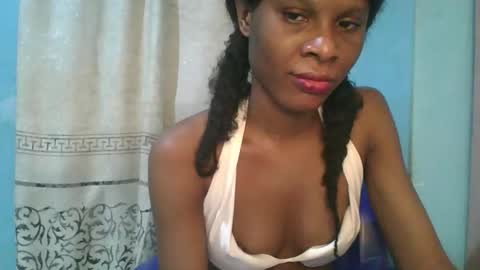 Snapshot of luckymadequeen chatting on 02.03.26 Gloria online show from 02.03.26