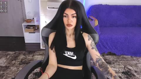 Monika online show from 04.08.26