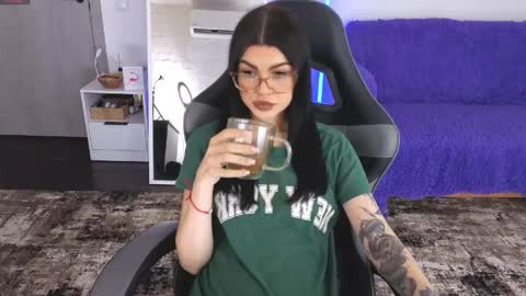 Monika online show from 04.18.26