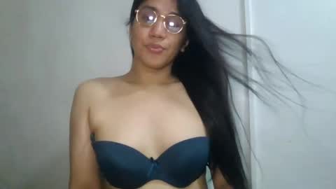 Snapshot of luckyts_cumx chatting on 05.20.26 luckyts_cumx online show from 05.20.26