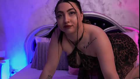 Mia online show from 05.18.26
