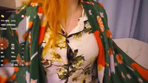 Rinredhead Gloriawith glasses Rayanother glasses online show from 01.10.26