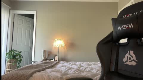 Lucy online show from 04.06.26