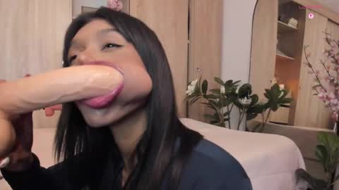 Paula           online show from 10.01.25