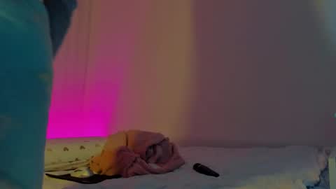 lucy__ray online show from 04.18.26