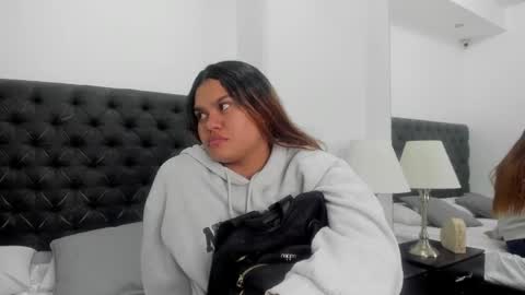 lucy_garzon online show from 03.25.26