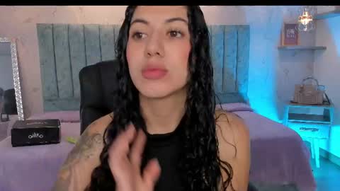 Snapshot of lucy_greys_ chatting on 07.15.26 Lucy Greys online show from 07.15.26