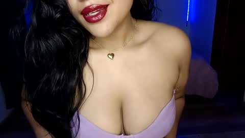 Snapshot of lucy_kanne chatting on 01.12.25 Lucy online show from 01.12.25