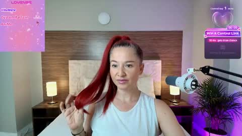 LUCY online show from 04.10.26