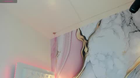 Lucy online show from 12.22.25