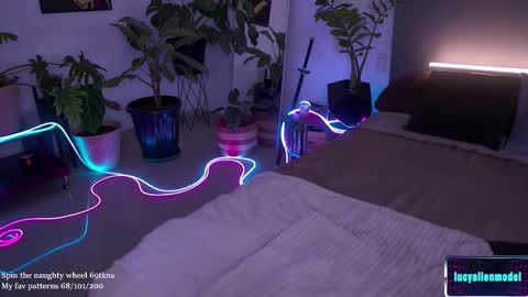 Lucy Alien  online show from 11.15.25