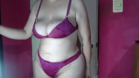 Snapshot of lucykat1 chatting on 02.04.25 Lucy online show from 02.04.25