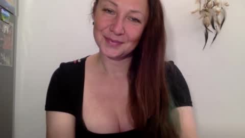 LucyKissxx online show from 10.22.25