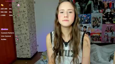 Lucy Rose online show from 09.28.25